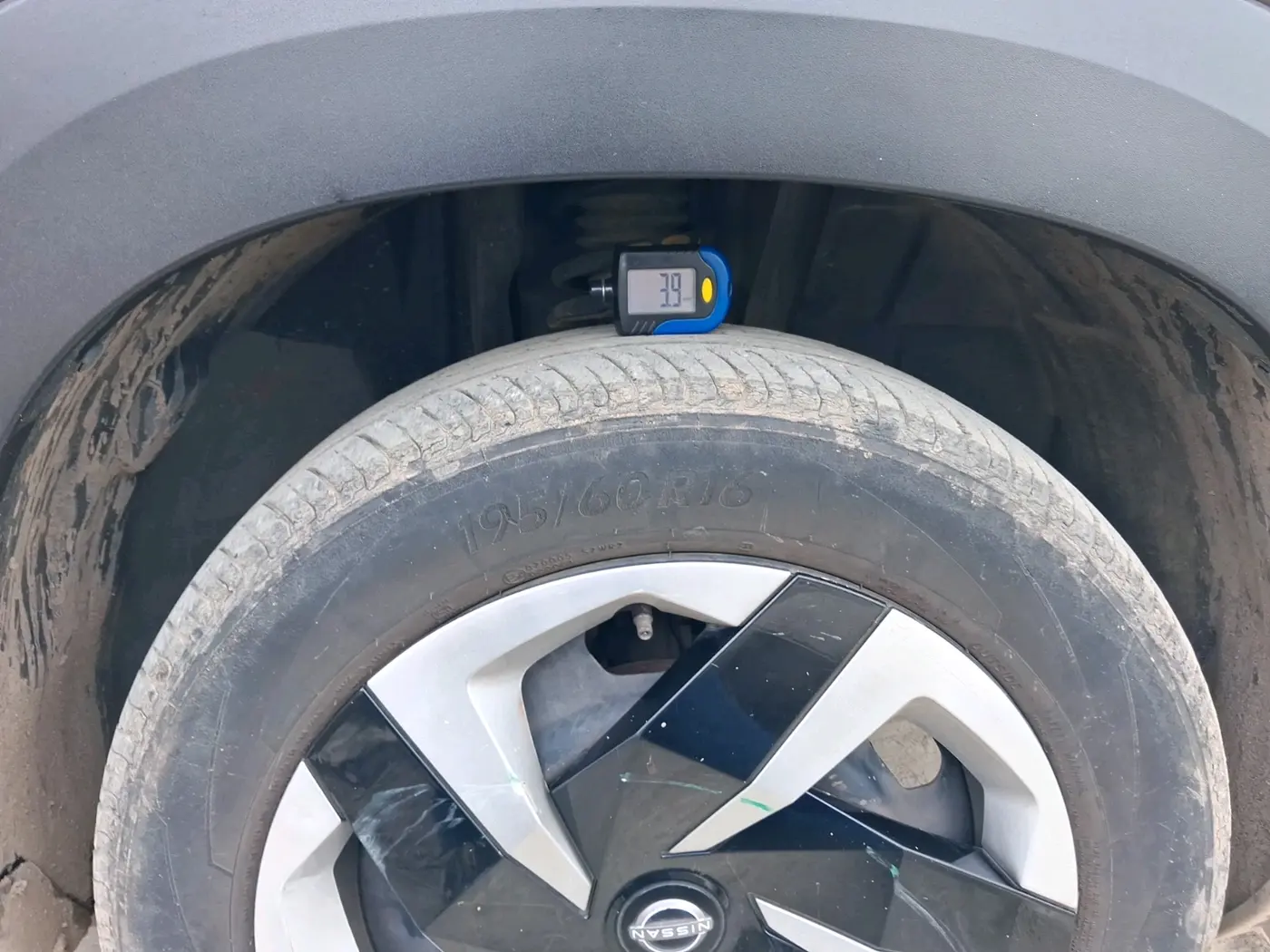2022 Nissan MAGNITE XL, Petrol, Manual, 51,713 km, tyre