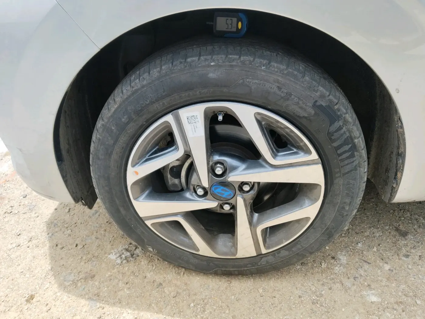 2024 Hyundai AURA SX 1.2 CNG, CNG, Manual, 34,792 km, tyre