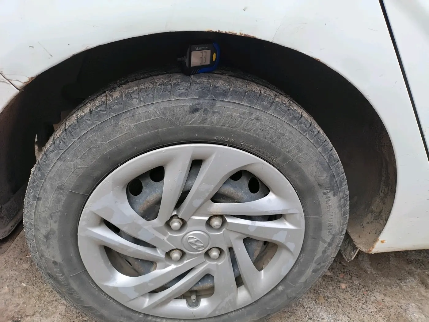 2020 Hyundai AURA S 1.2 CNG, CNG, Manual, 93,733 km, tyre