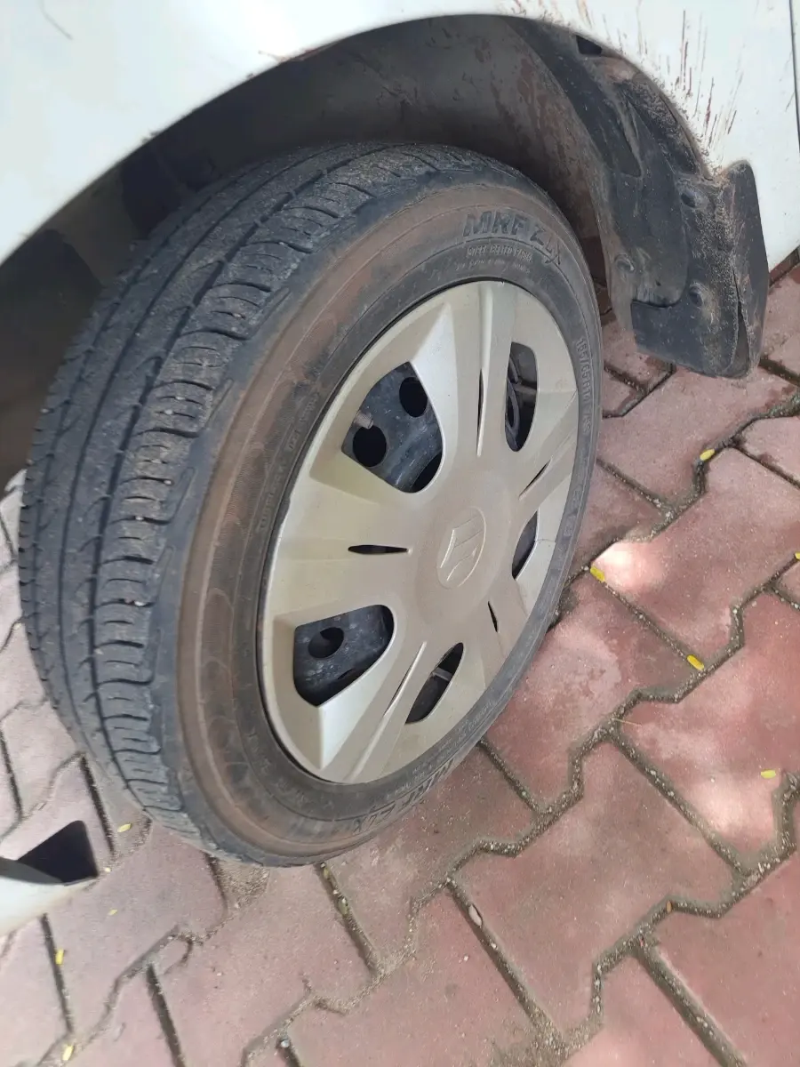 2018 Maruti Wagon R 1.0 VXI AMT, Petrol, Automatic, 87,847 km, tyre