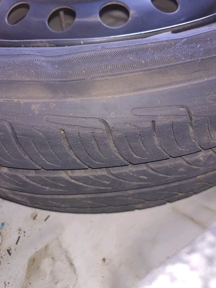 2018 Maruti Wagon R 1.0 VXI AMT, Petrol, Automatic, 87,847 km, tyre