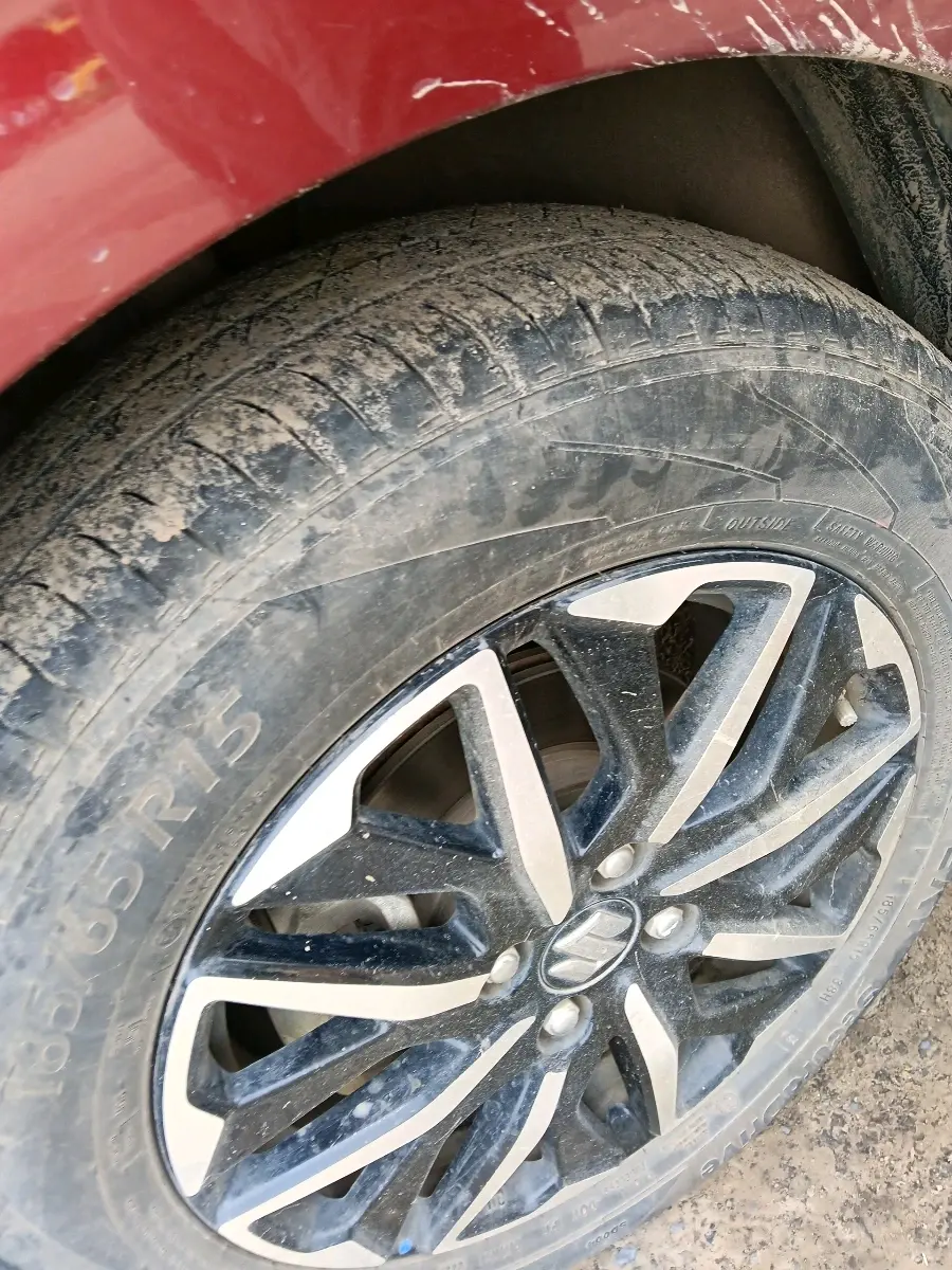 2025 Maruti Dzire ZXi Plus AMT, Petrol, Automatic, 12,186 km, tyre