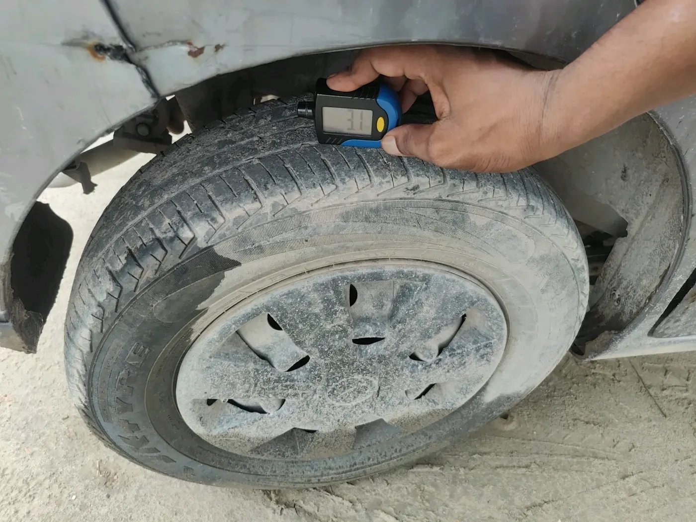 2012 Maruti Wagon R 1.0 LXI CNG, CNG, Manual, 1,27,872 km, tyre
