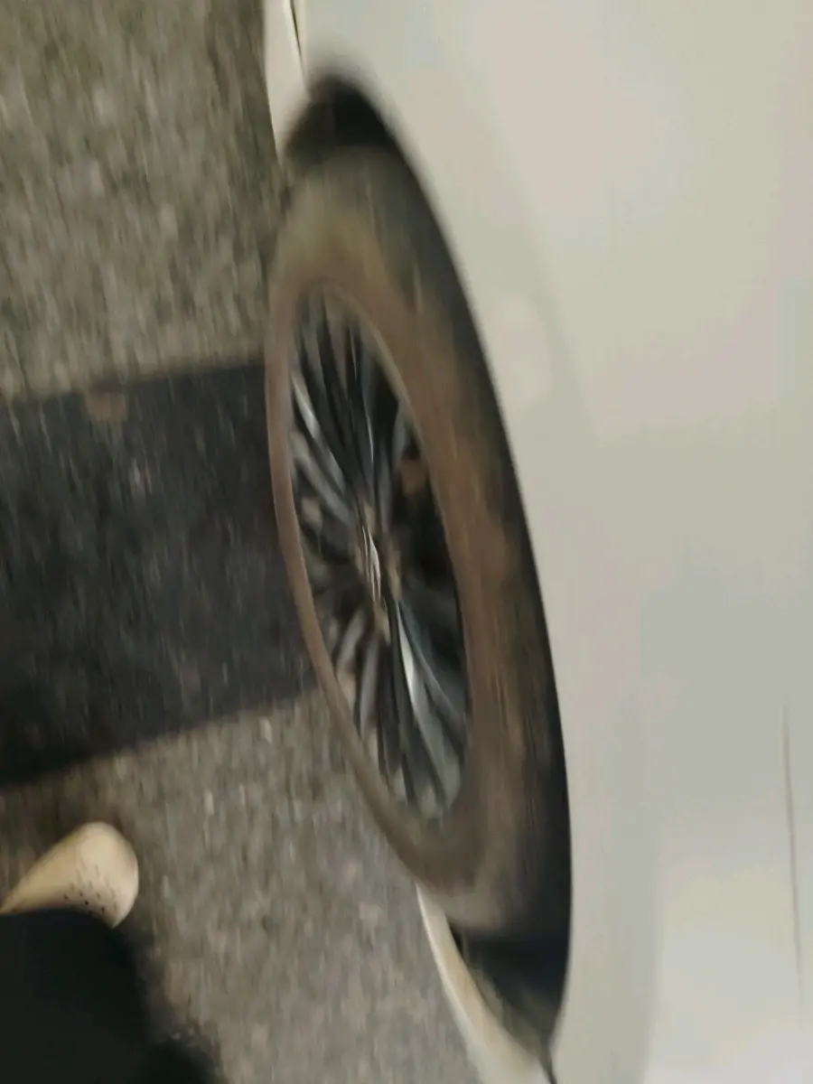 2021 Maruti Ciaz ALPHA  AT 1.5 SHVS PETROL, Petrol, Automatic, 1,13,730 km, tyre
