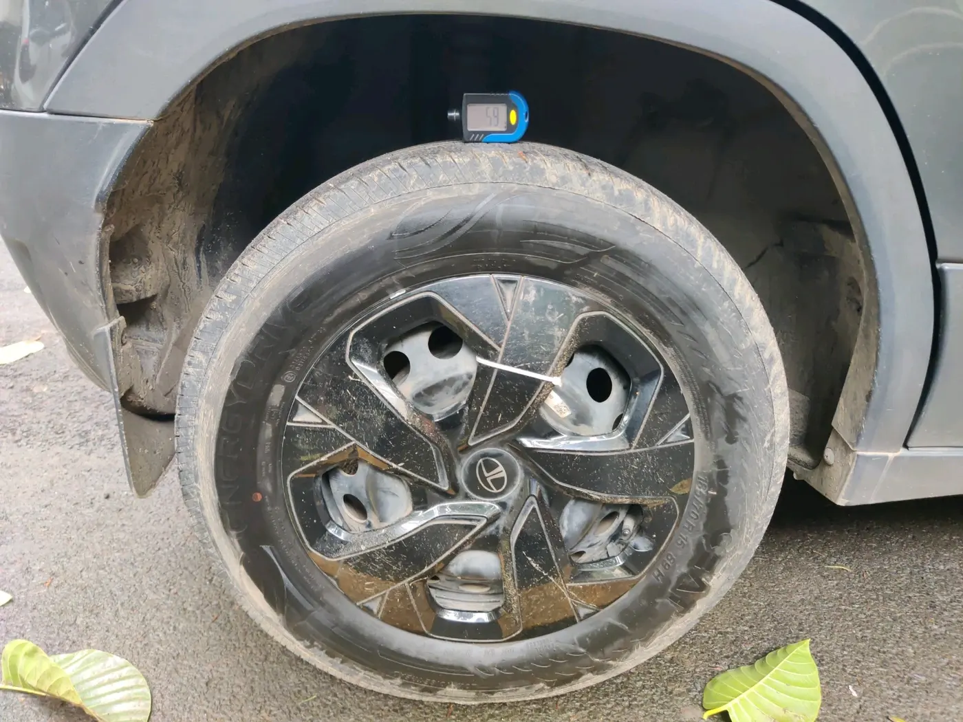 2024 Tata PUNCH ADVENTURE RHYTHM CNG, CNG, Manual, 4,311 km, tyre