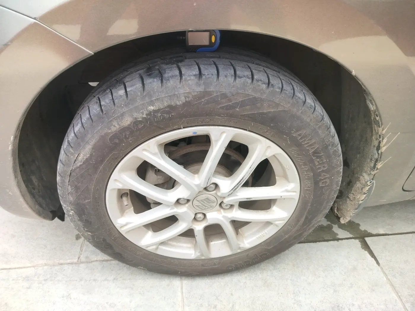 2020 Maruti Swift ZXI, Petrol, Manual, 66,405 km, tyre