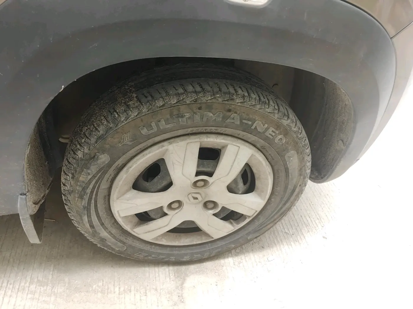 2019 Renault Kwid RXT 1.0 (O), Petrol, Manual, 63,579 km, tyre
