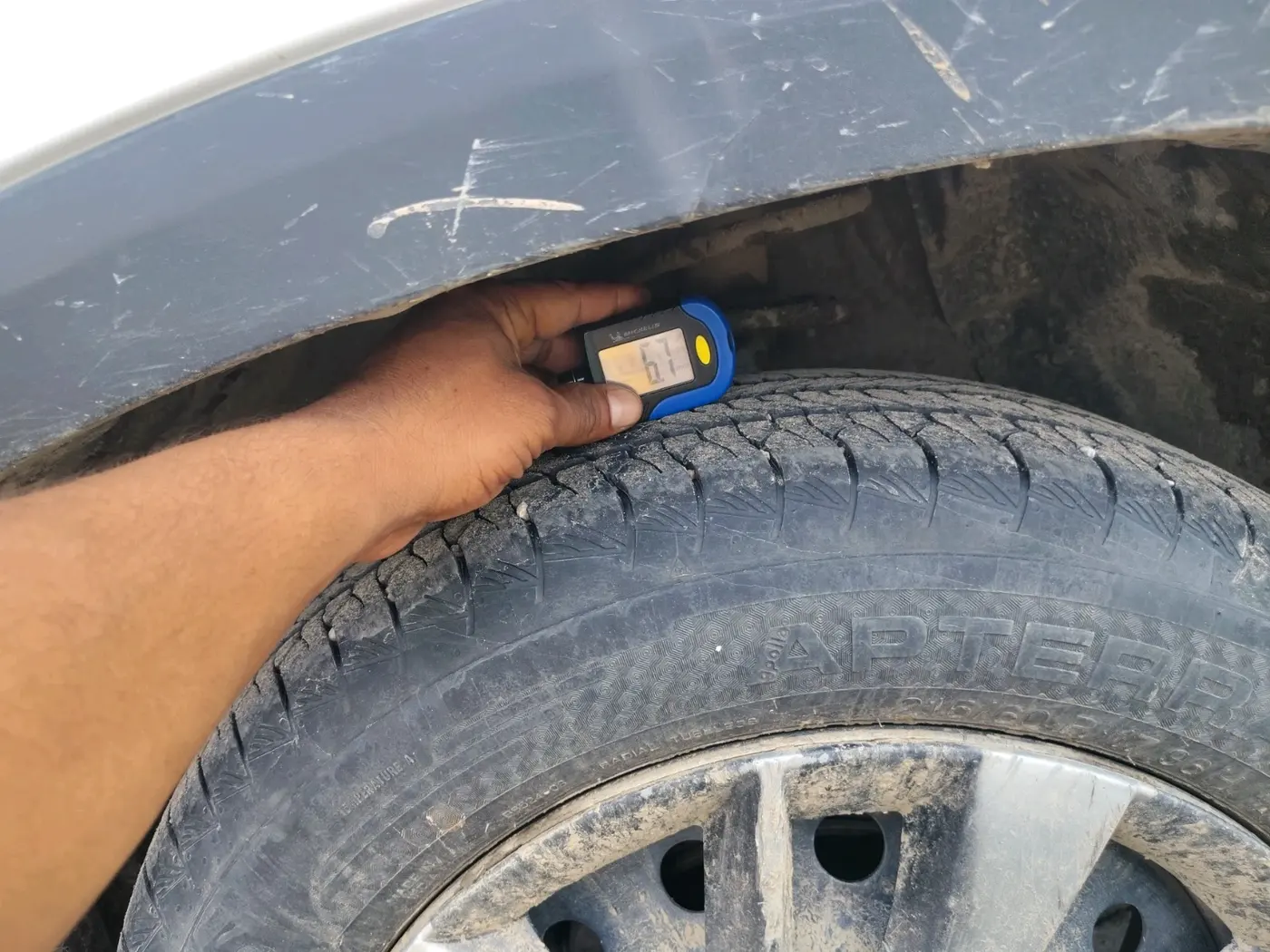2023 Maruti Grand Vitara SIGMA SMART HYBRID, Petrol, Manual, 96,529 km, tyre