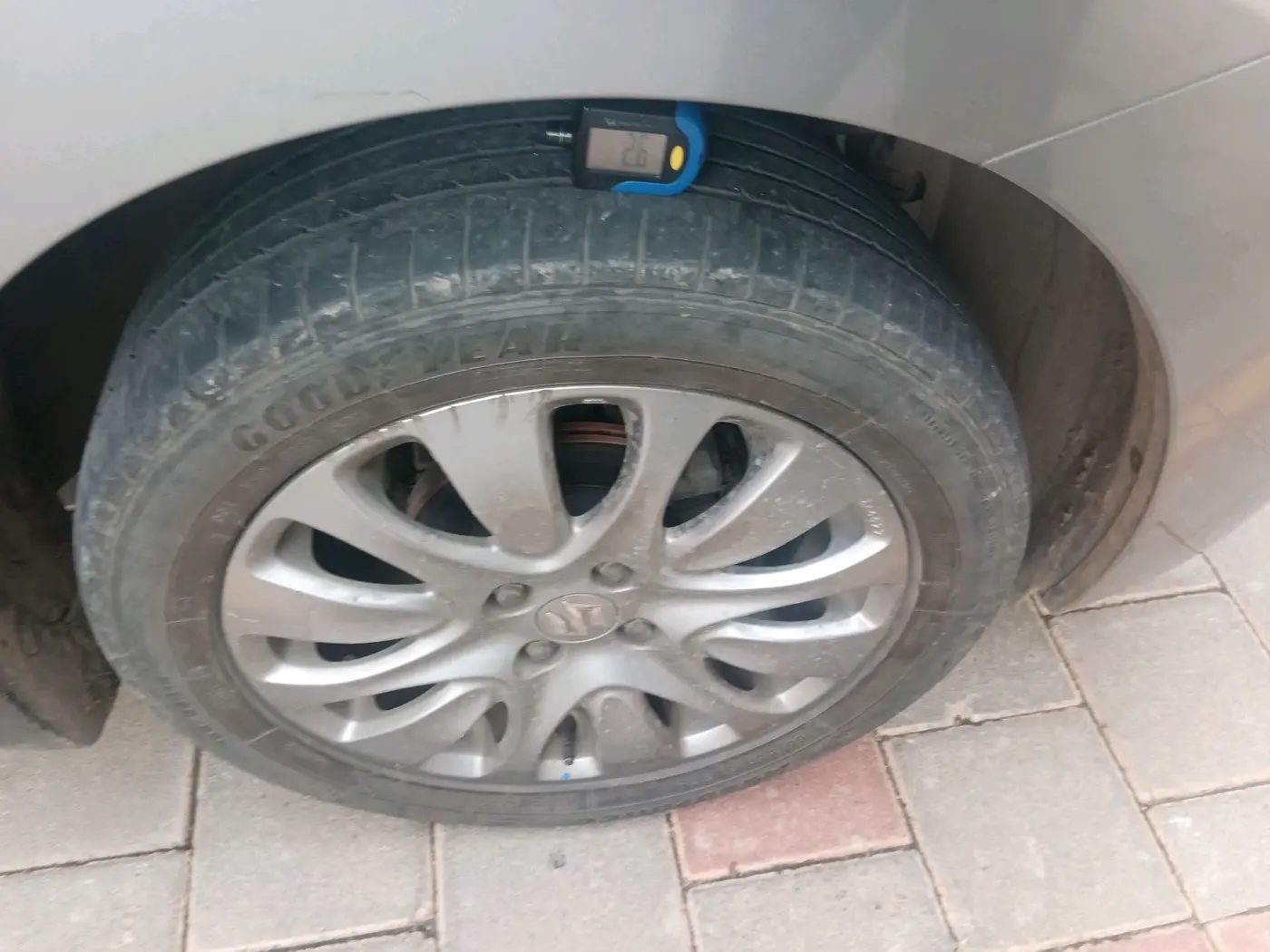 2016 Maruti Baleno ALPHA DIESEL 1.3, Diesel, Manual, 92,950 km, tyre