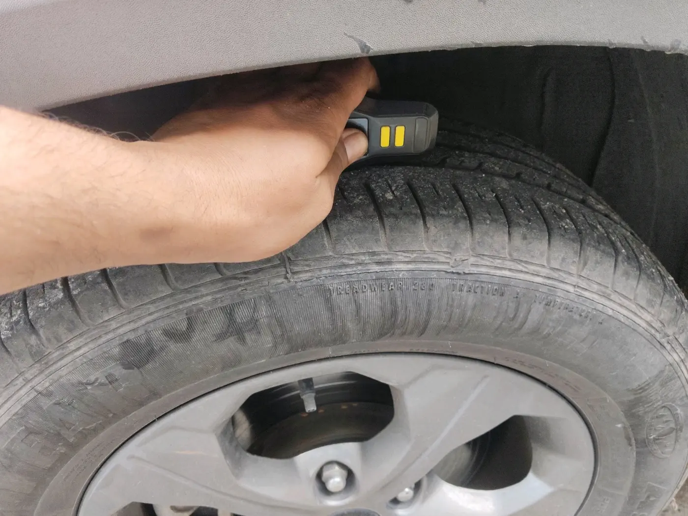 2022 KIA SELTOS HTK PLUS 1.5, Petrol, Manual, 30,134 km, tyre