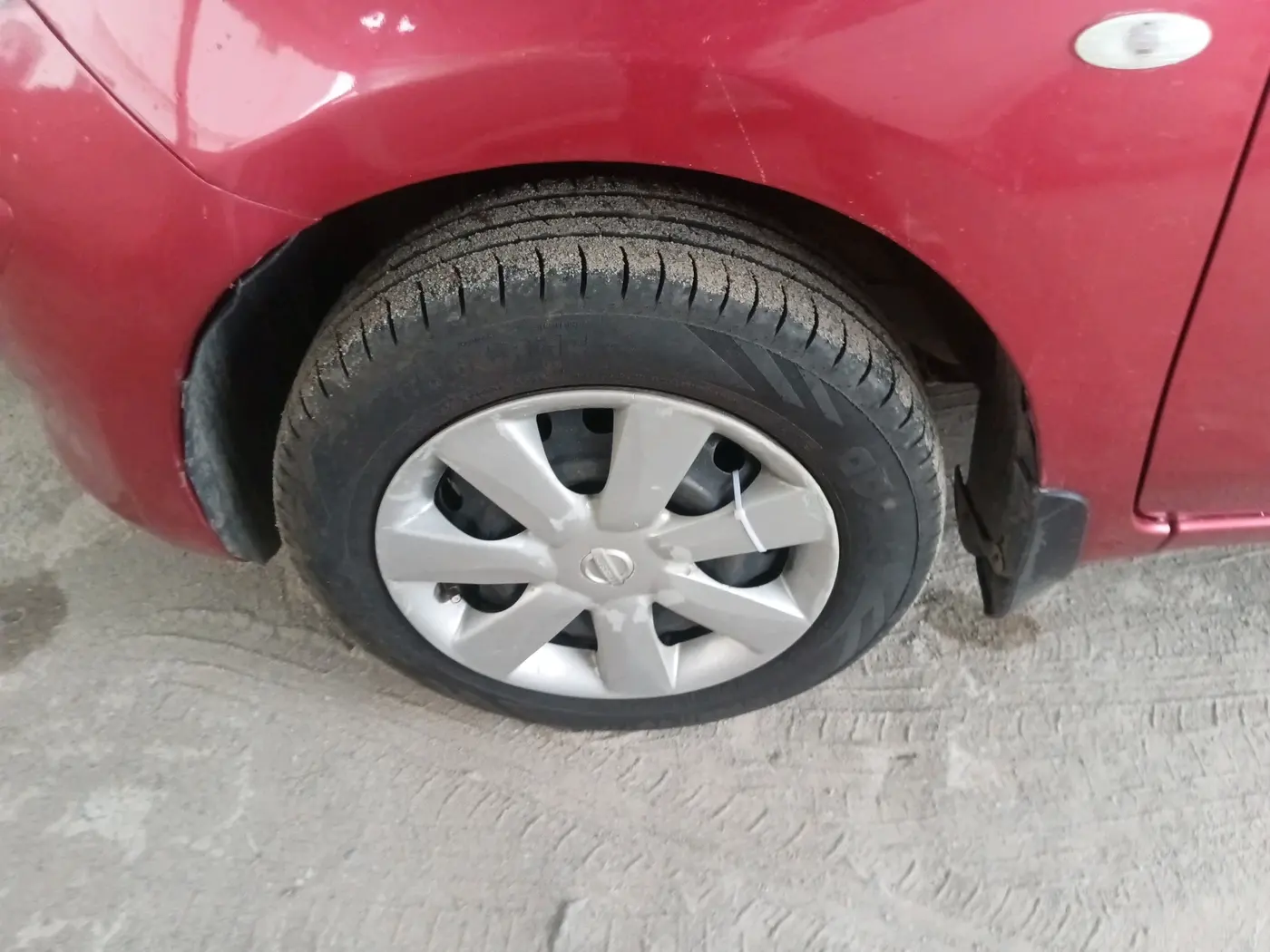 2011 Nissan Micra XE PETROL, Petrol, Manual, 1,11,363 km, tyre