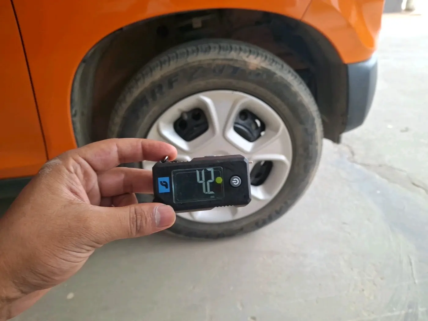 2019 Maruti S PRESSO VXI PLUS AMT, Petrol, Automatic, 37,486 km, tyre