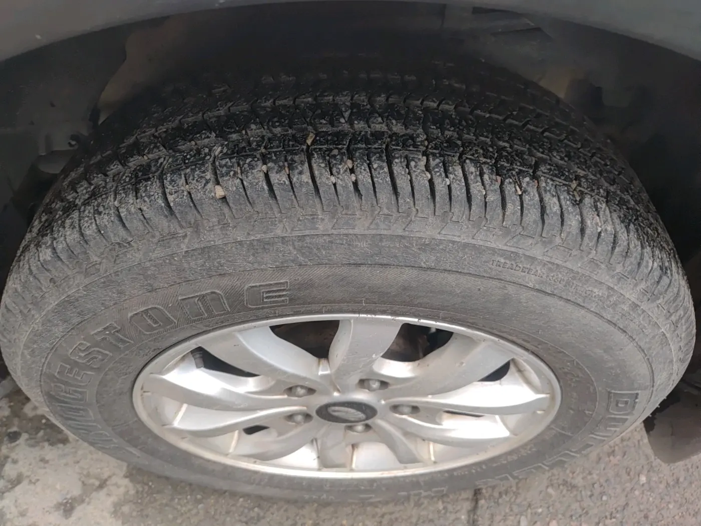 2016 Mahindra XUV500 W8, Diesel, Manual, 92,029 km, tyre
