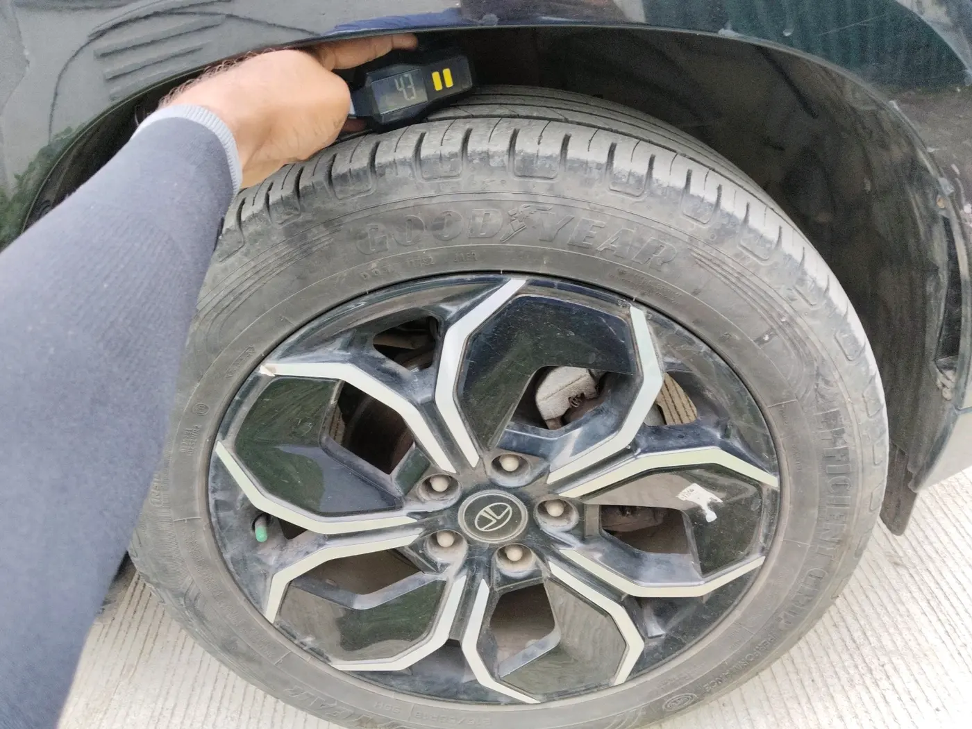 2024 Tata Curvv Accomplished Plus A 1.5 Diesel 6MT, Diesel, Manual, 39,322 km, tyre