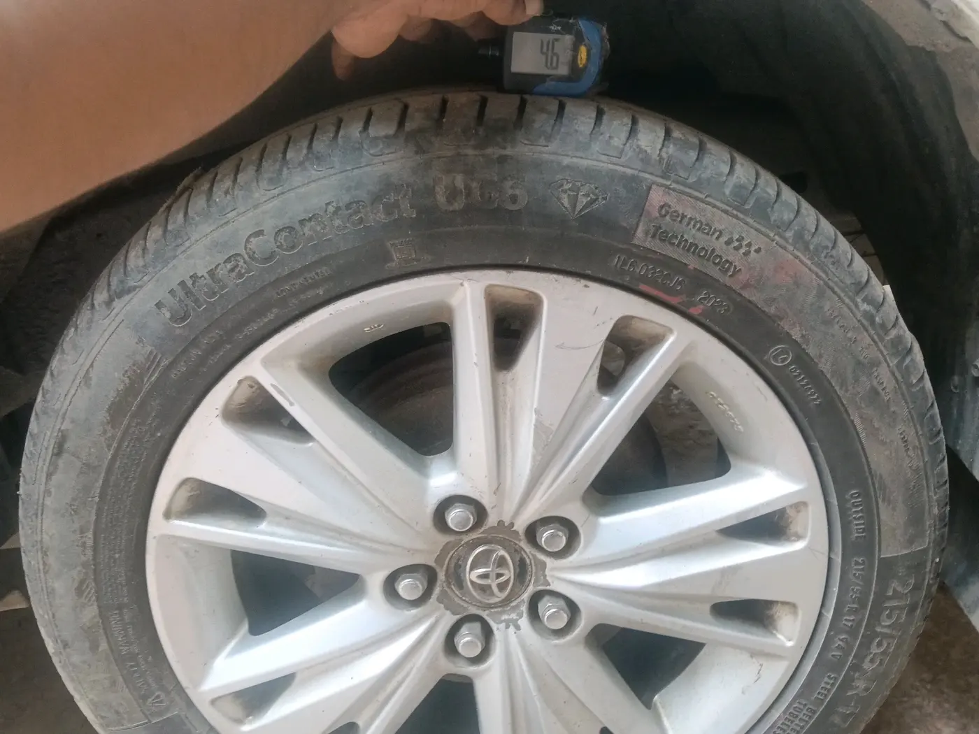 2018 Toyota Innova Crysta 2.8 ZX AT 7 STR, Diesel, Automatic, 1,13,924 km, tyre