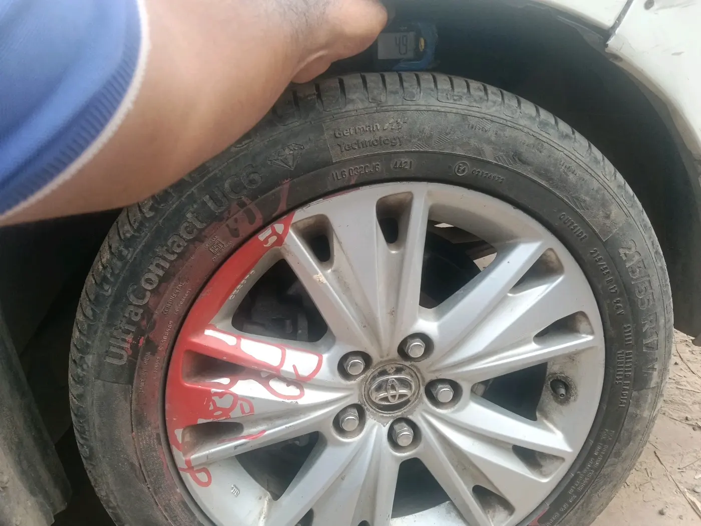 2018 Toyota Innova Crysta 2.8 ZX AT 7 STR, Diesel, Automatic, 1,13,924 km, tyre