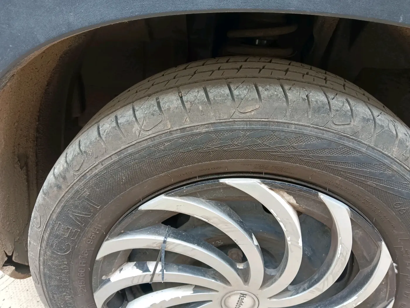 2022 Nissan MAGNITE XL, Petrol, Manual, 67,608 km, tyre