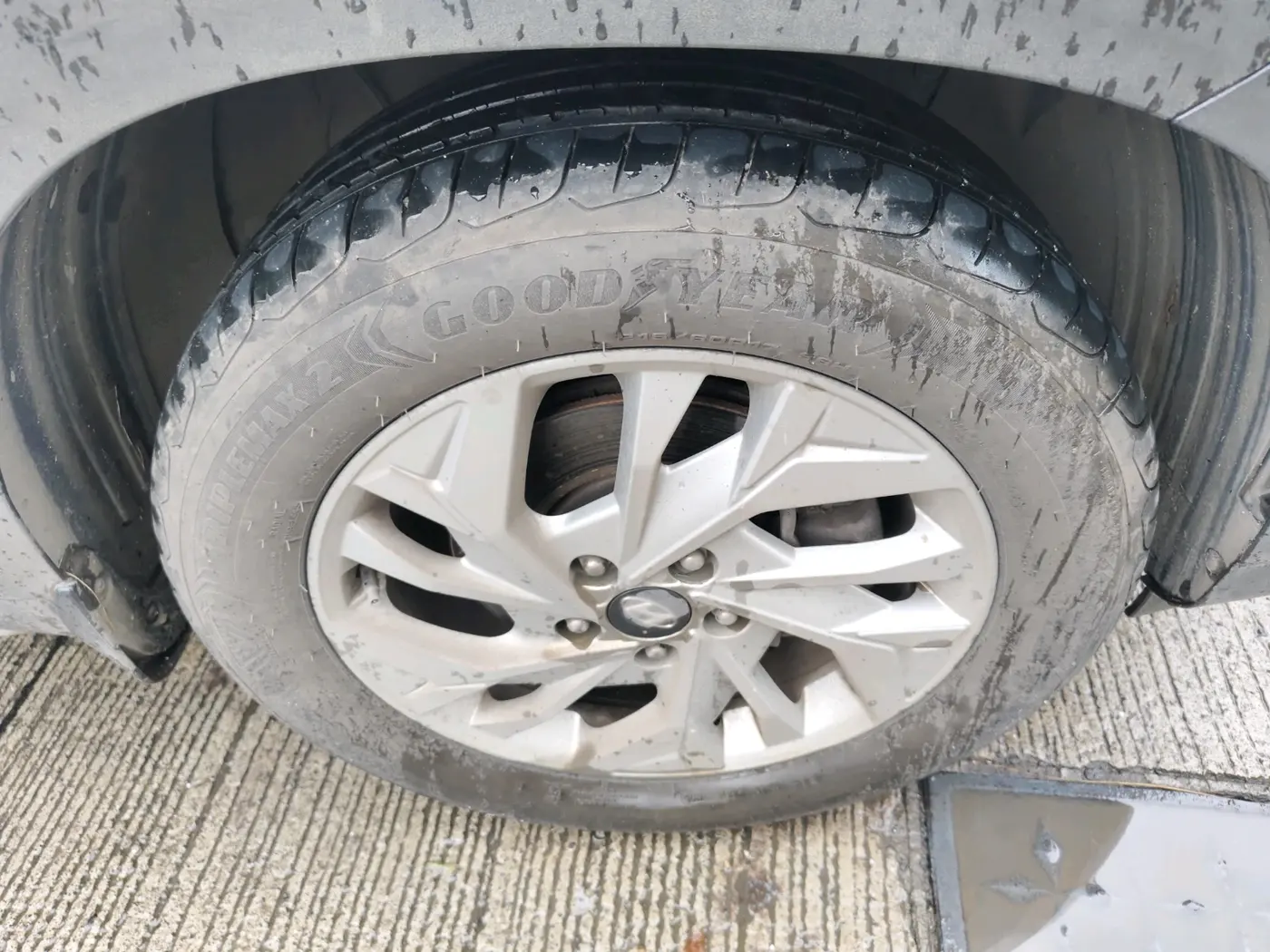 2022 Hyundai Creta SX 1.5 PETROL, Petrol, Manual, 1,15,957 km, tyre