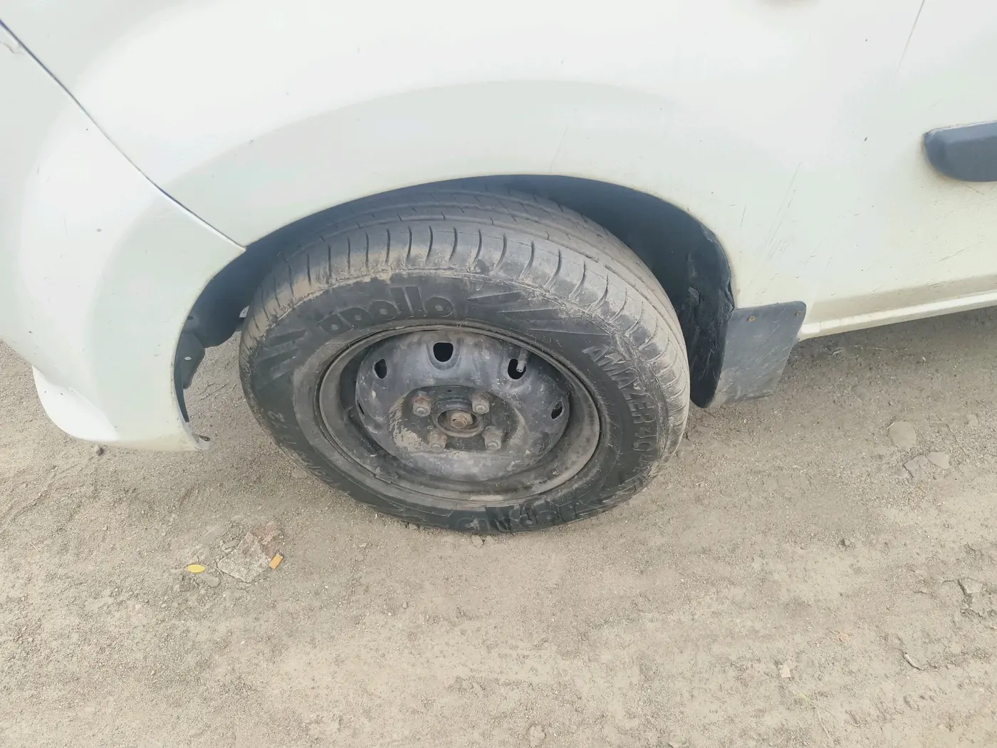 2015 Maruti Alto 800 LXI, CNG, Manual, 64,725 km, tyre