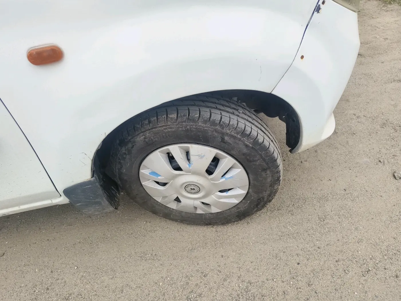2015 Maruti Alto 800 LXI, CNG, Manual, 64,725 km, tyre