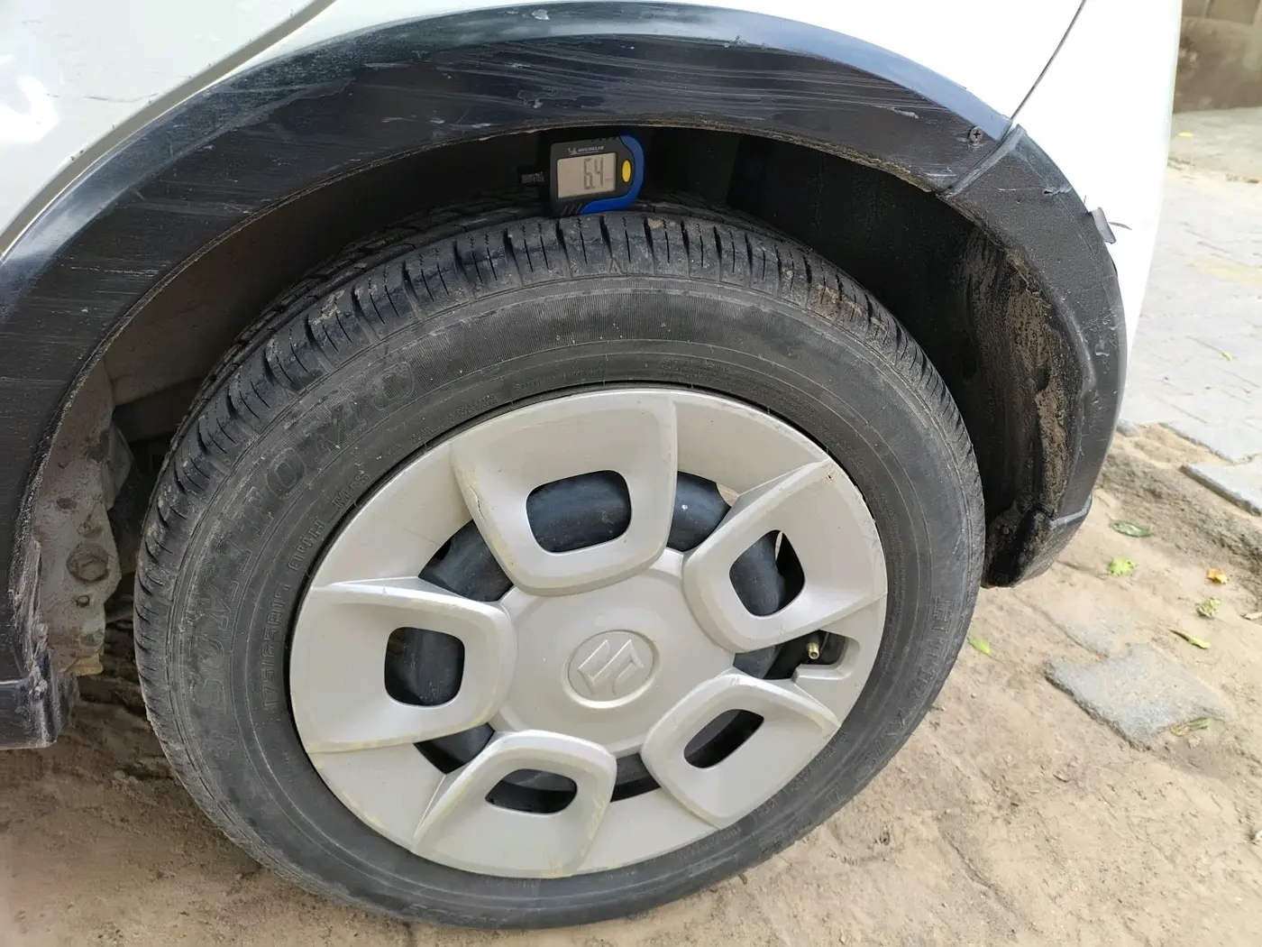 2018 Maruti IGNIS DELTA 1.2, Petrol, Manual, 74,630 km, tyre