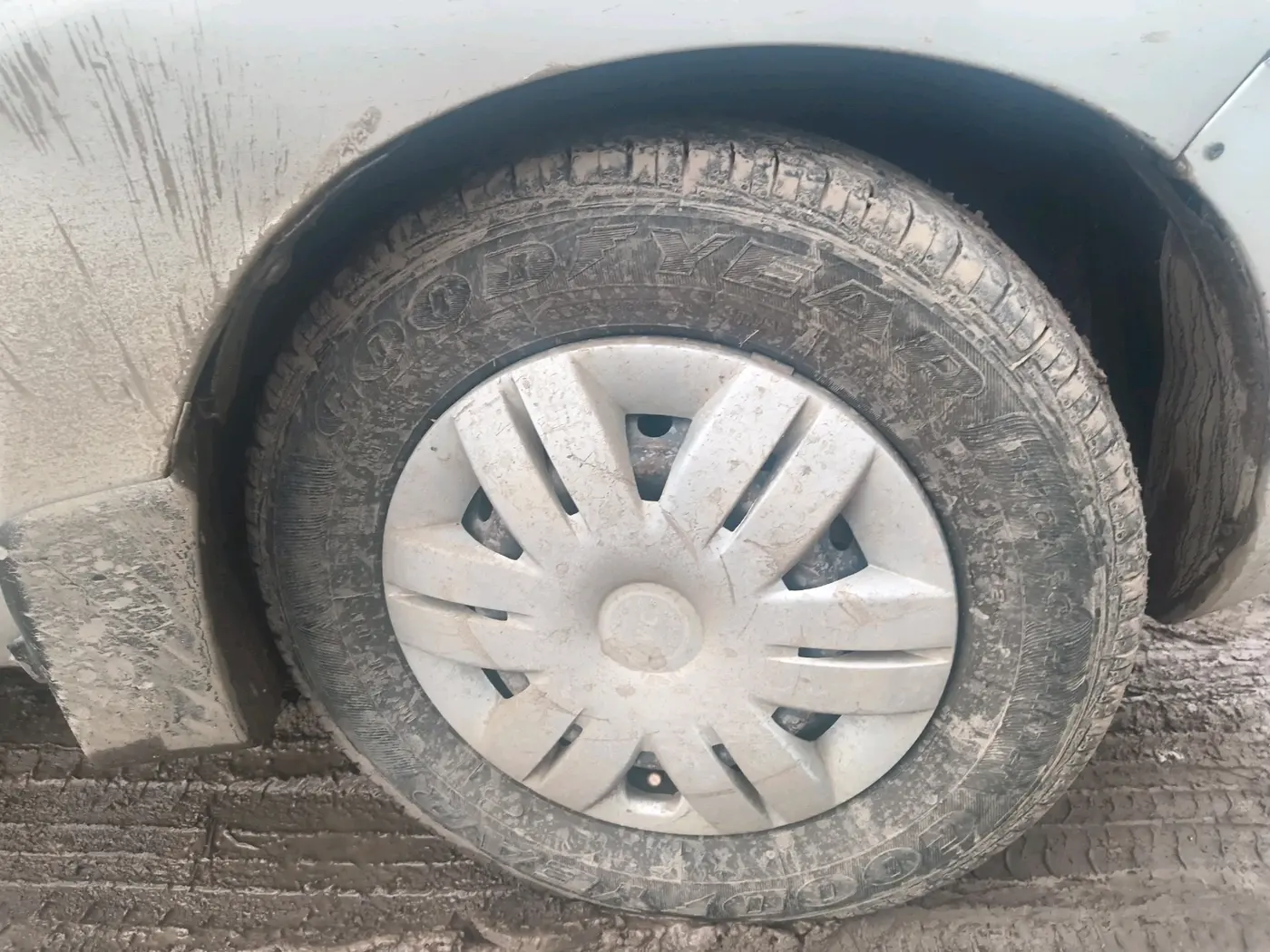 2013 Maruti Alto 800 LXI, Petrol, Manual, 88,896 km, tyre