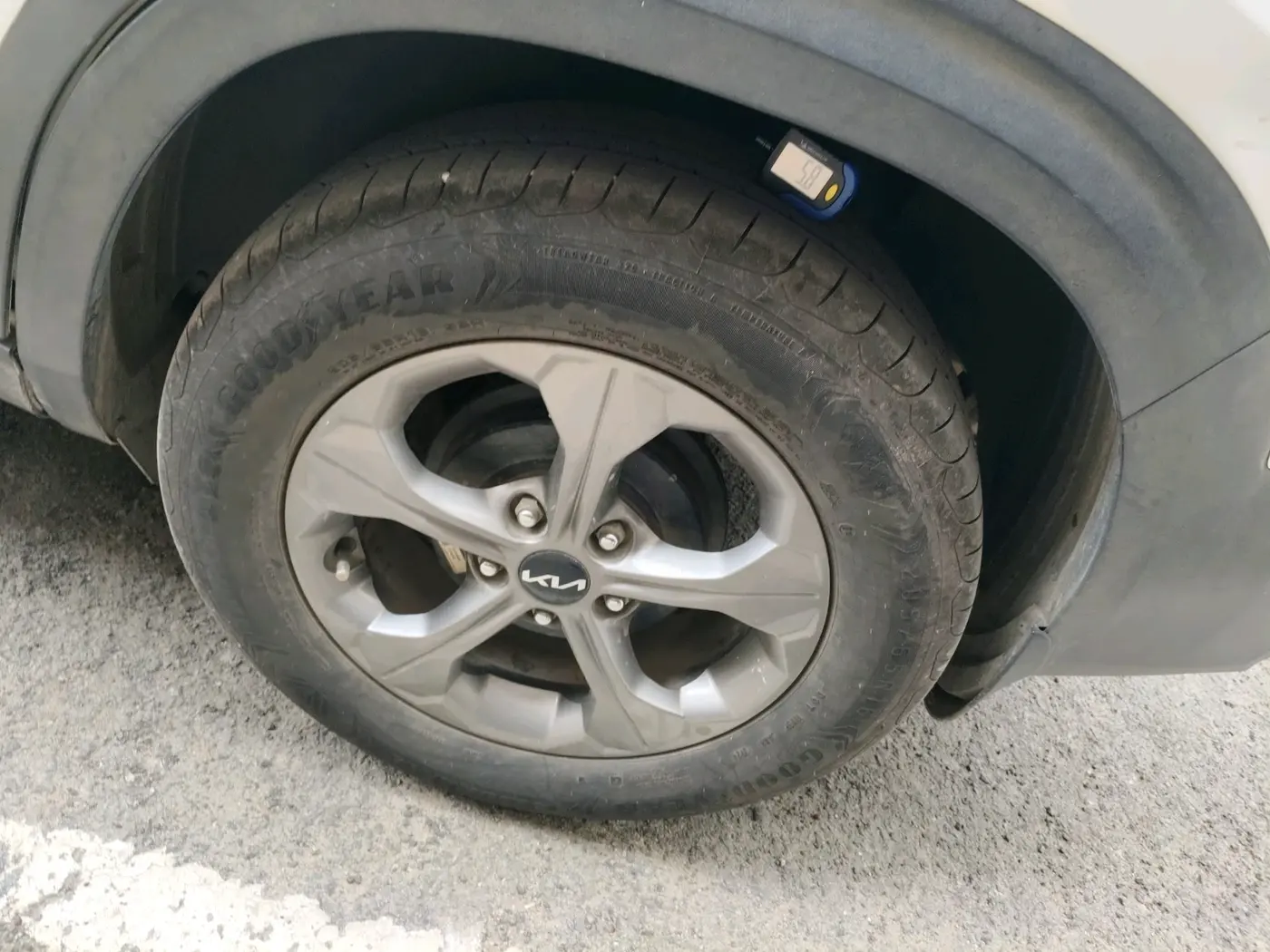 2021 KIA SELTOS HTK PLUS 1.5, Petrol, Manual, 72,026 km, tyre