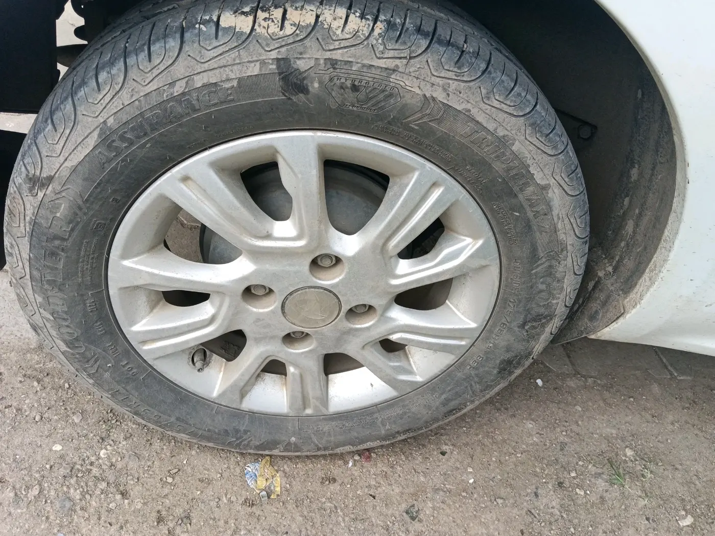 2017 Tata Tiago XZA PETROL, Petrol, Automatic, 46,845 km, tyre