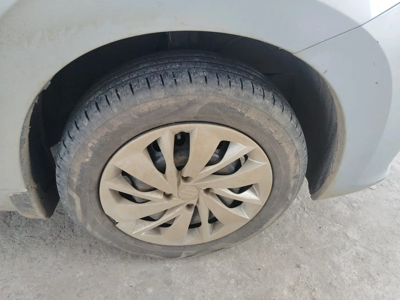 2023 Maruti Baleno DELTA PETROL 1.2, Petrol, Manual, 36,003 km, tyre