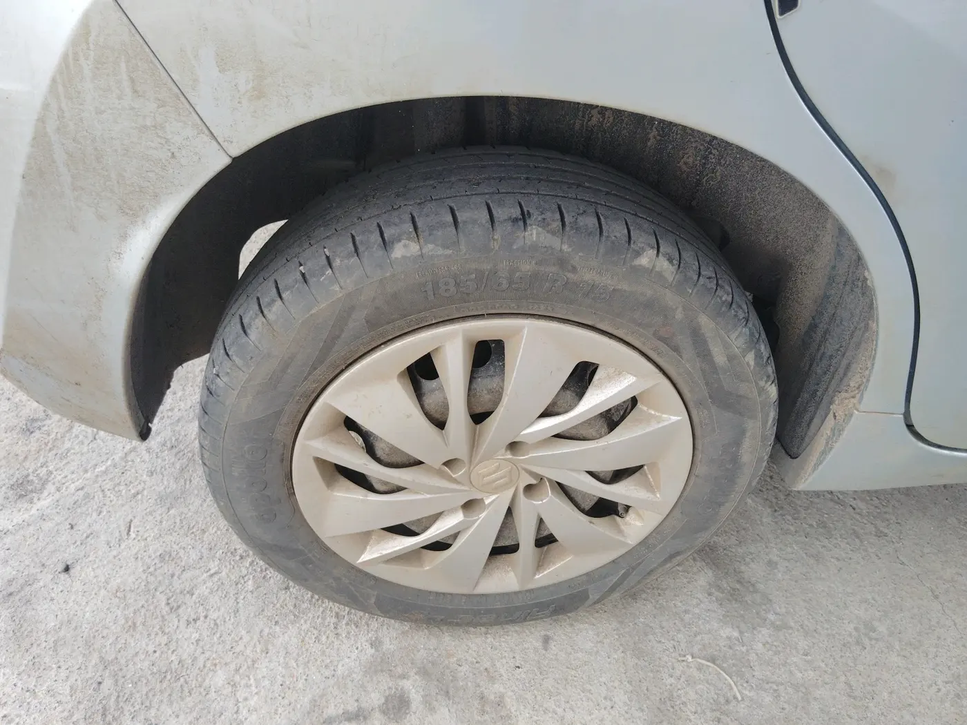 2023 Maruti Baleno DELTA PETROL 1.2, Petrol, Manual, 36,003 km, tyre