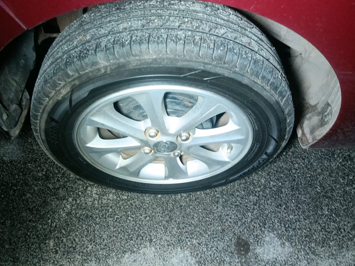 2015 Hyundai Grand i10 ASTA AT 1.2 KAPPA VTVT, Petrol, Automatic, 41,122 km, tyre