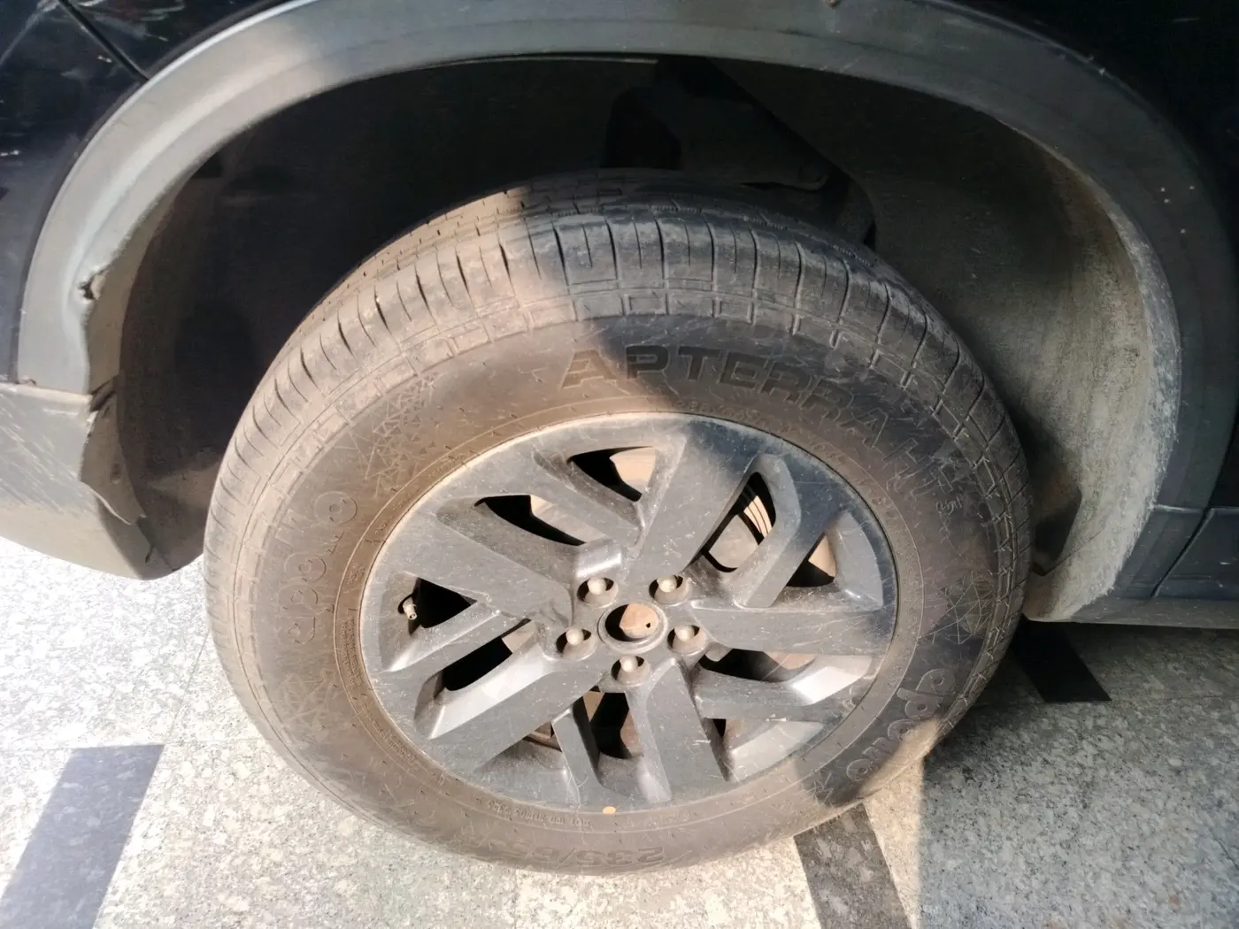 2021 Tata Harrier XZ PLUS 2.0L, Diesel, Manual, 88,507 km, tyre