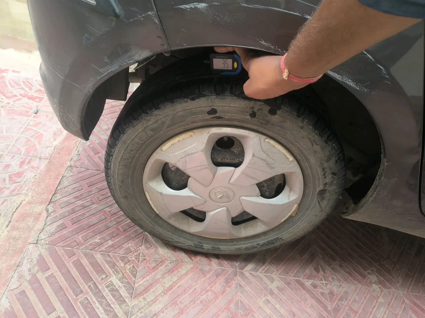 2018 Tata Tiago XT PETROL, Petrol, Manual, 55,252 km, tyre