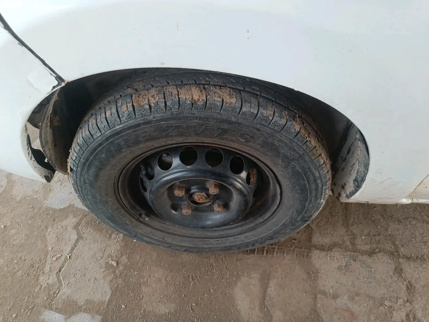 2016 Maruti Alto 800 LXI, Petrol, Manual, 1,90,649 km, tyre