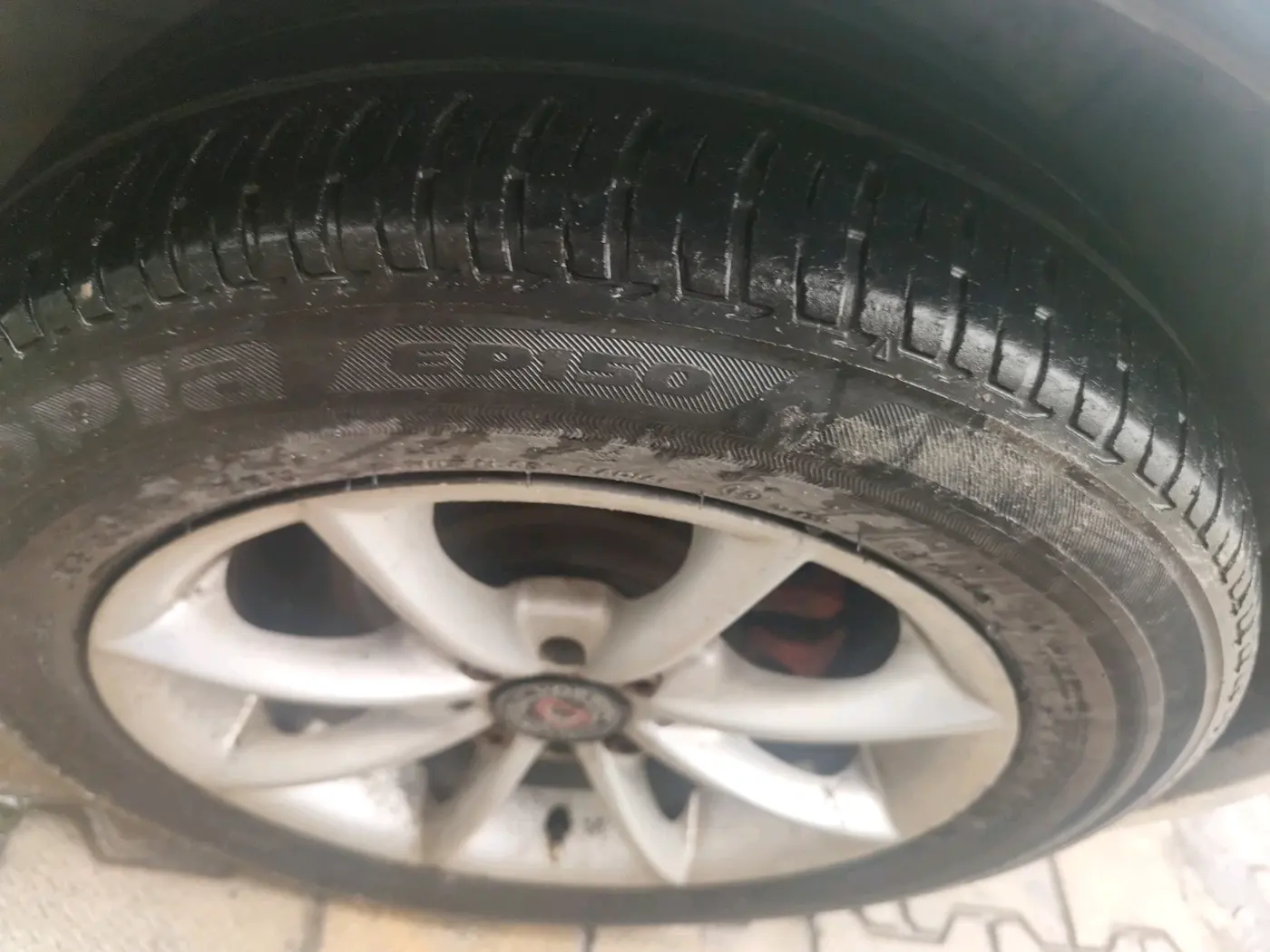 2014 Maruti Swift Dzire VDI, Diesel, Manual, 1,12,912 km, tyre