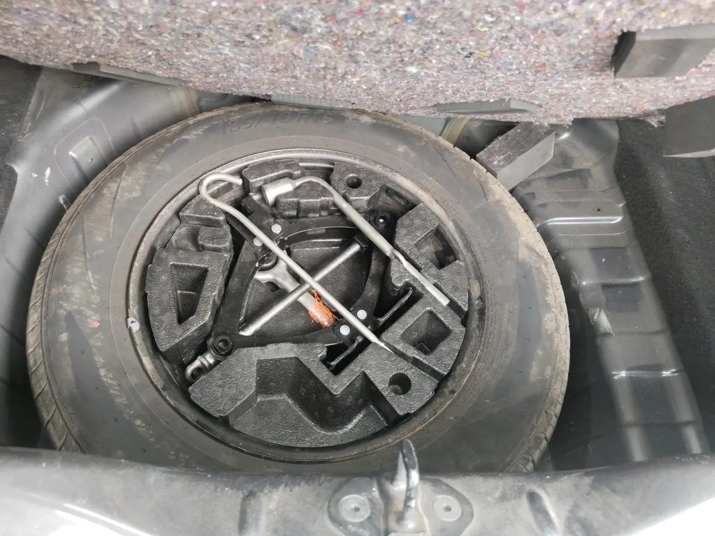 2021 Tata PUNCH ADVENTURE MT, Petrol, Manual, 18,028 km, tyre
