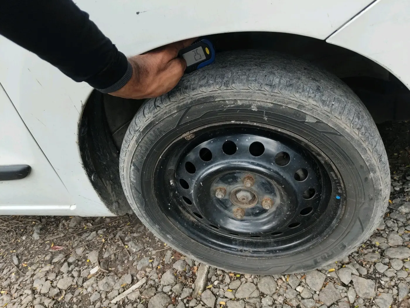 2012 Maruti Wagon R 1.0 VXI, Petrol, Manual, 1,35,896 km, tyre