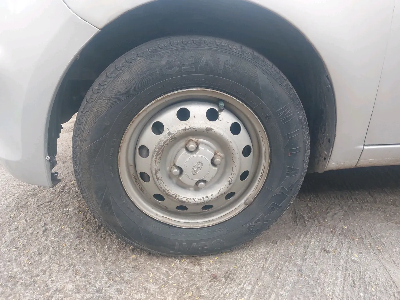 2012 Hyundai i10 ERA 1.1, CNG, Manual, 92,014 km, tyre
