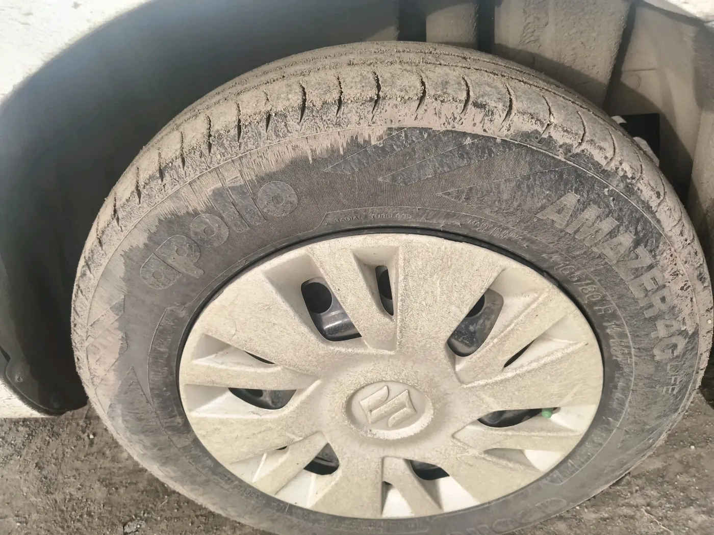 2011 Maruti Swift VDI, Diesel, Manual, 1,76,125 km, tyre