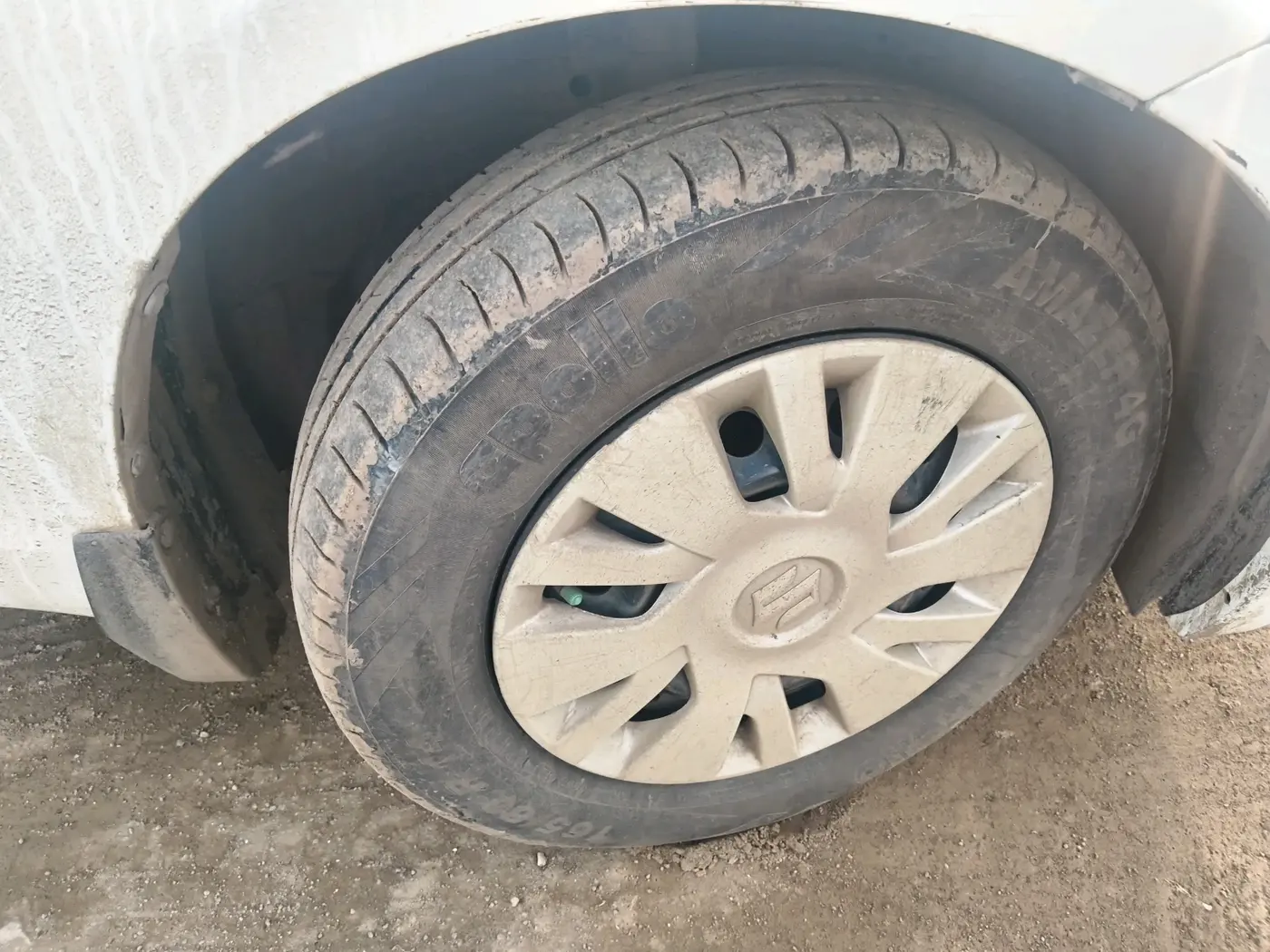 2011 Maruti Swift VDI, Diesel, Manual, 1,76,125 km, tyre