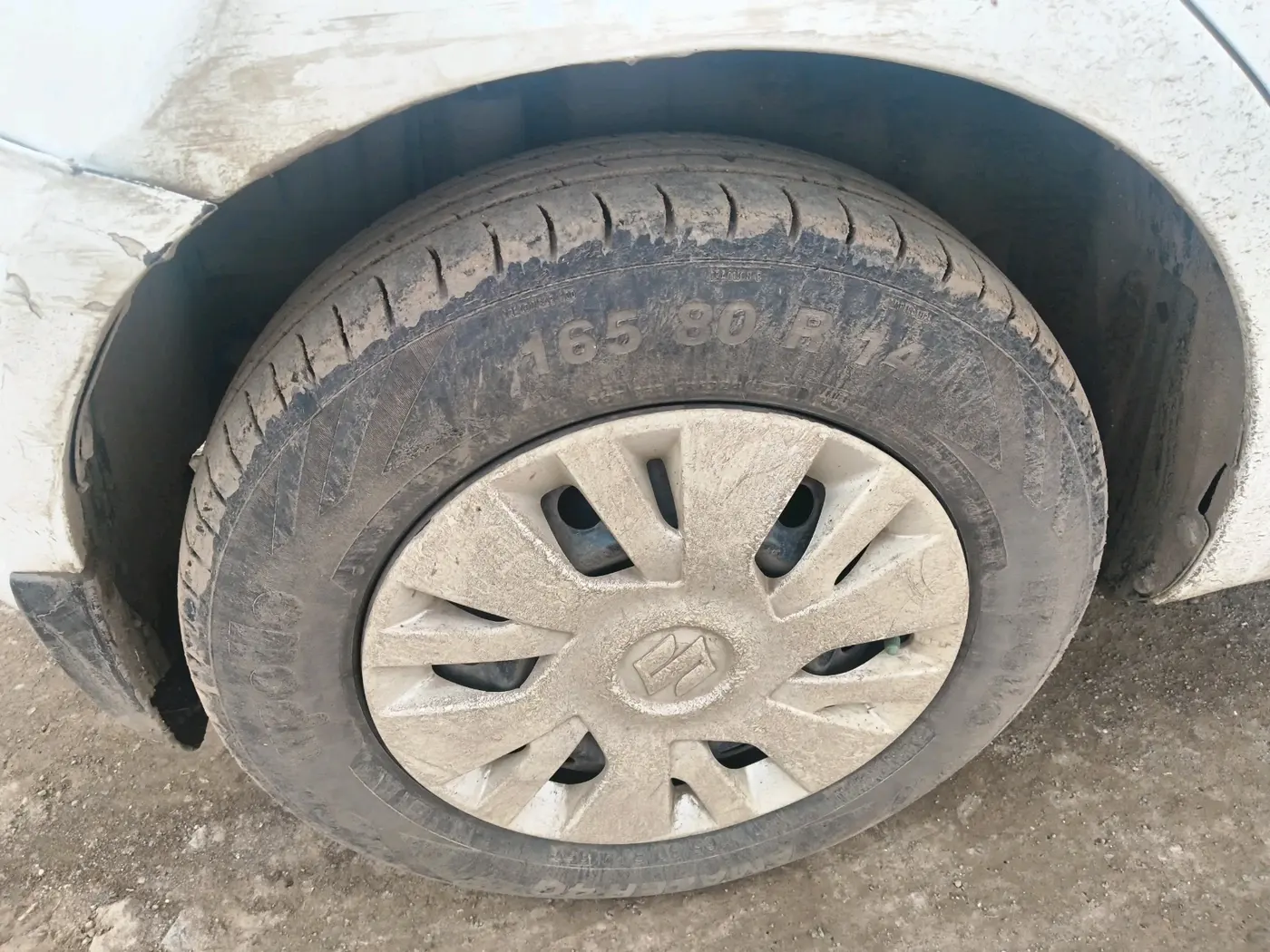 2011 Maruti Swift VDI, Diesel, Manual, 1,76,125 km, tyre