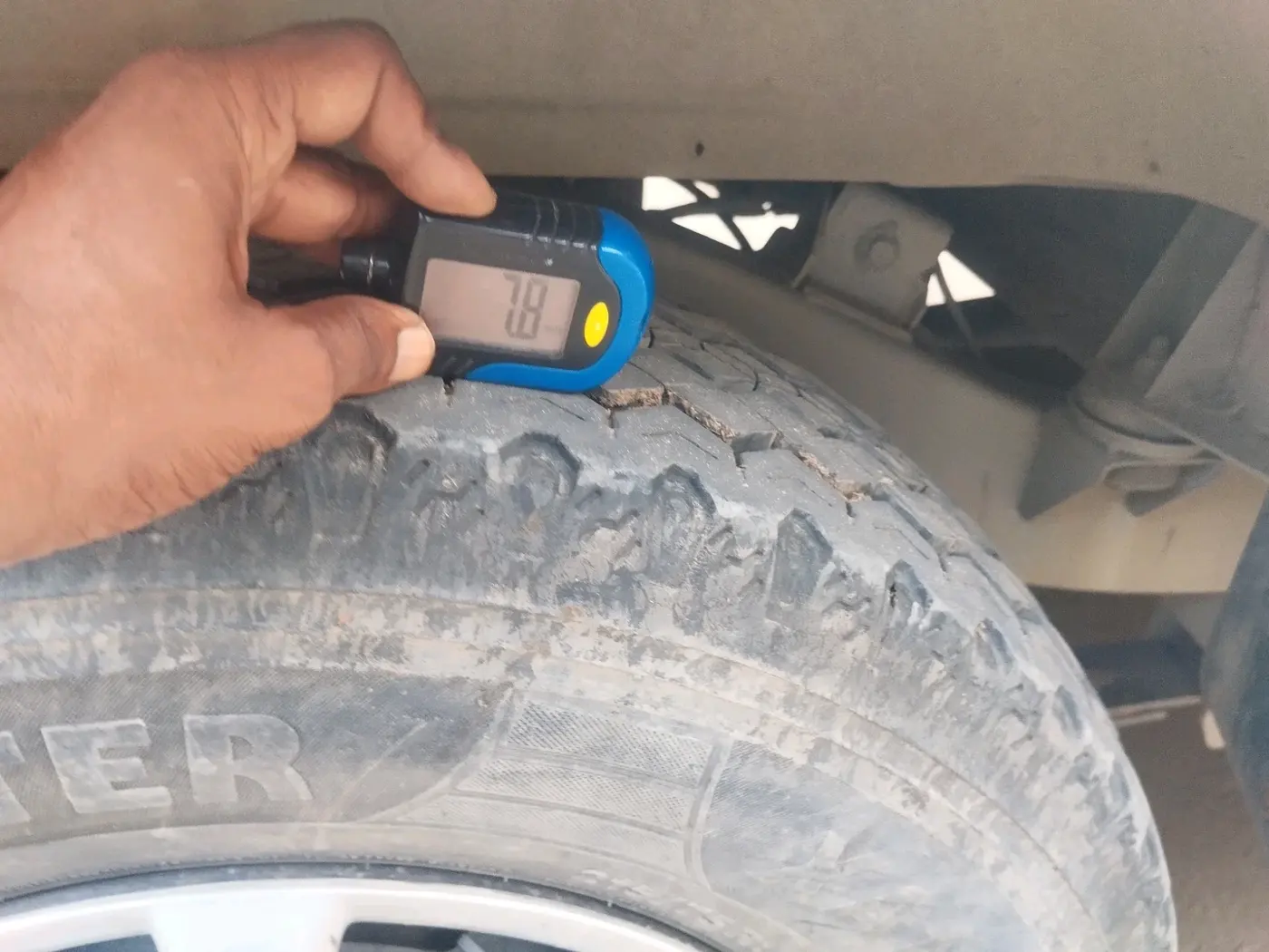 2017 Mahindra Bolero POWER PLUS ZLX, Diesel, Manual, 49,873 km, tyre