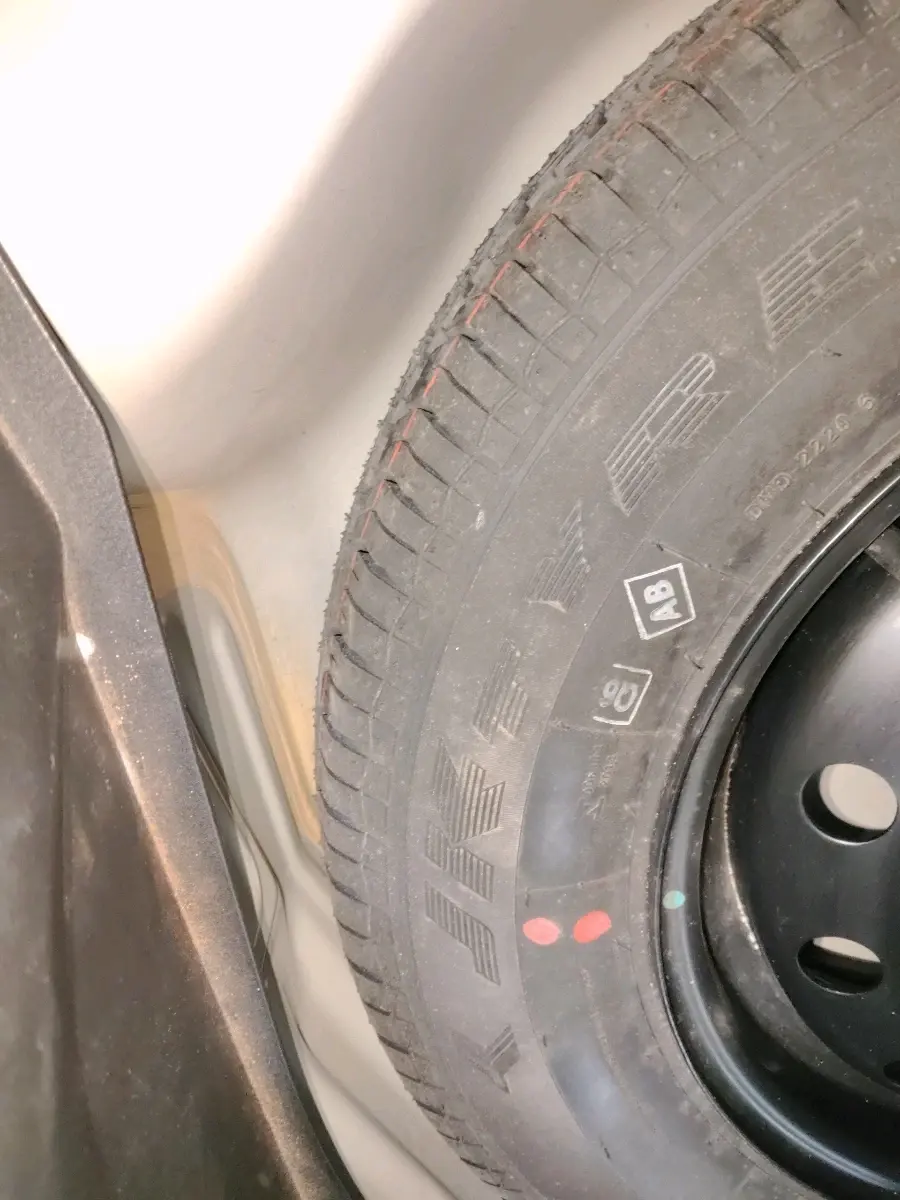 2015 Maruti Swift VDI, Diesel, Manual, 18,791 km, tyre