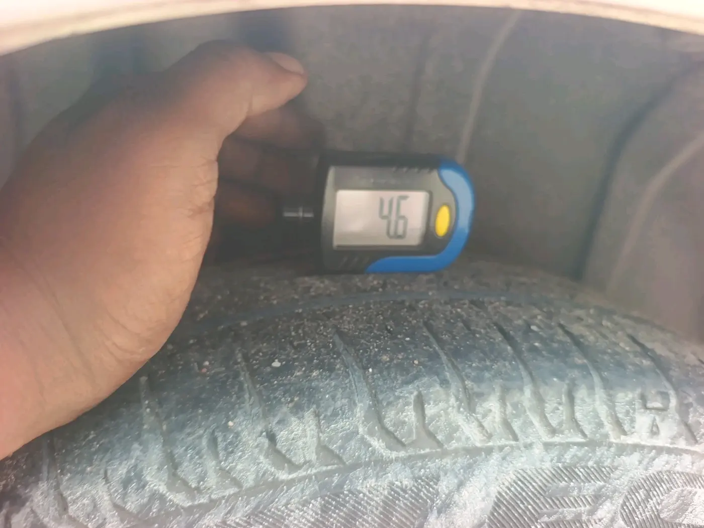 2021 Maruti Ertiga VXI AT SHVS, Petrol, Automatic, 72,887 km, tyre