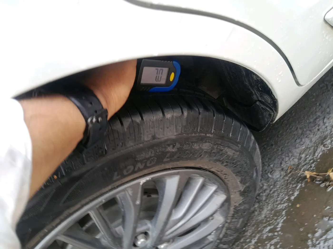 2019 Maruti Ertiga ZXI+ SHVS, Petrol, Manual, 40,907 km, tyre