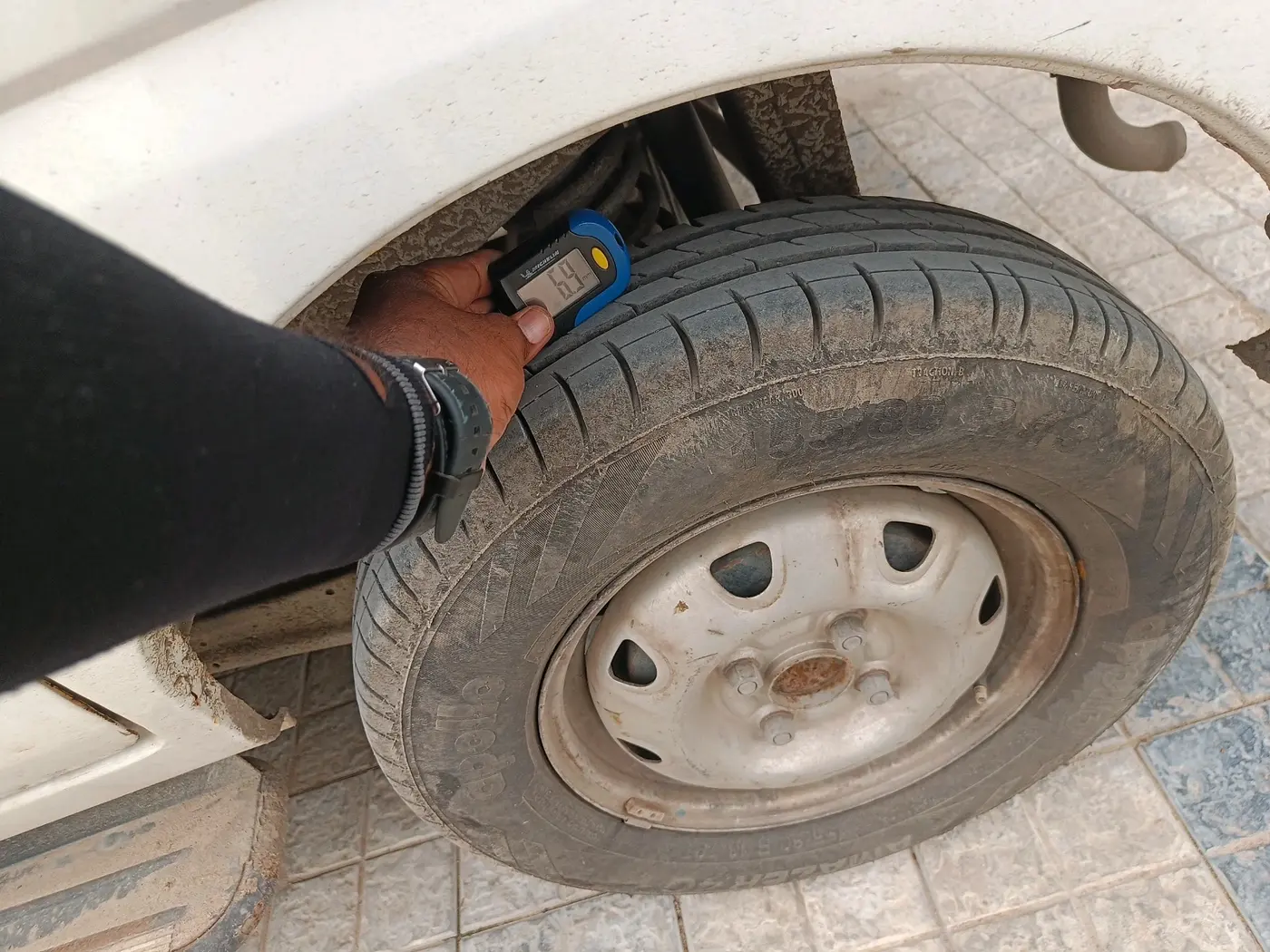 2018 Maruti Eeco 5 STR WITH A/C+HTR CNG, CNG, Manual, 62,609 km, tyre