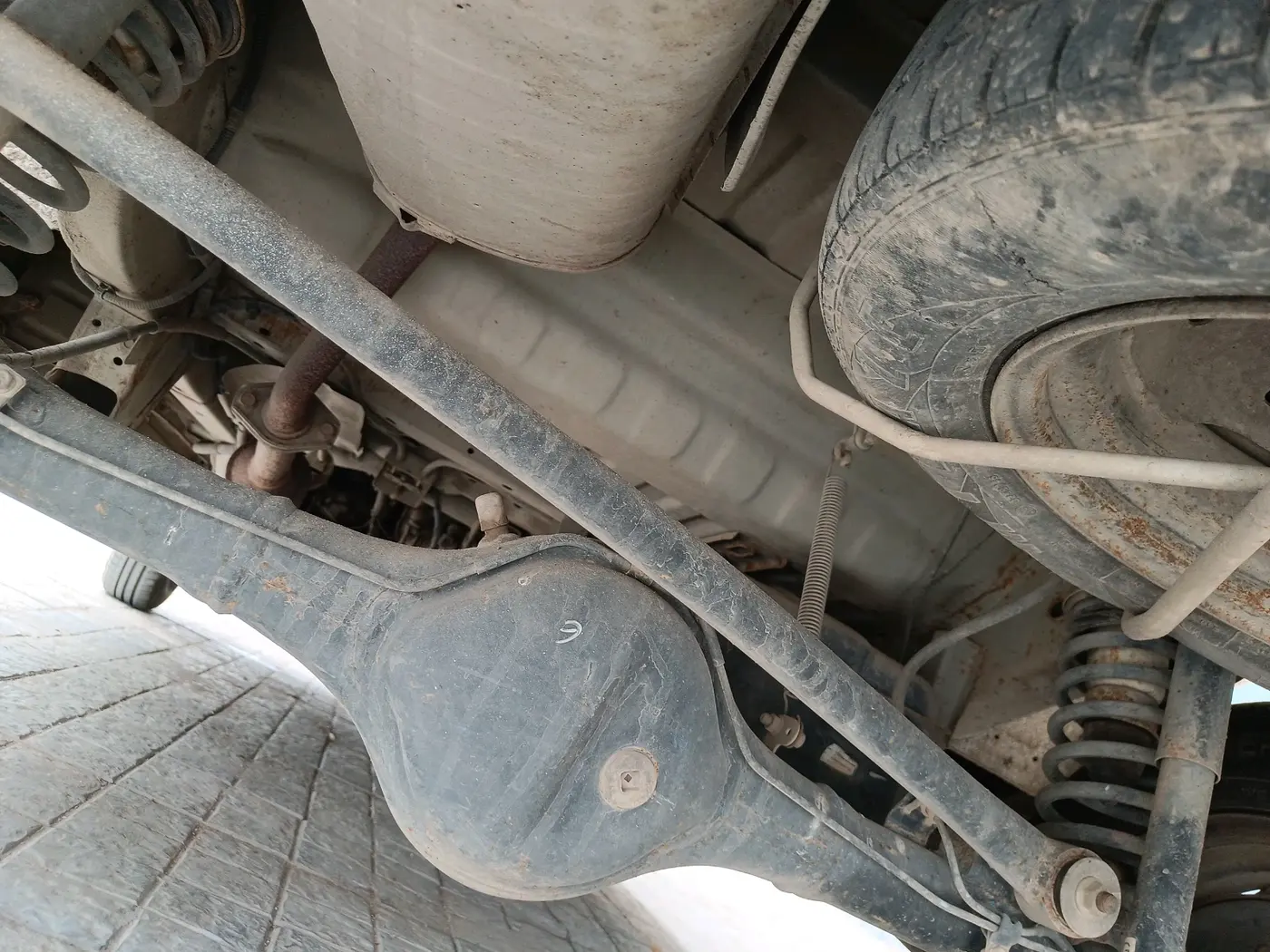 2018 Maruti Eeco 5 STR WITH A/C+HTR CNG, CNG, Manual, 62,609 km, tyre