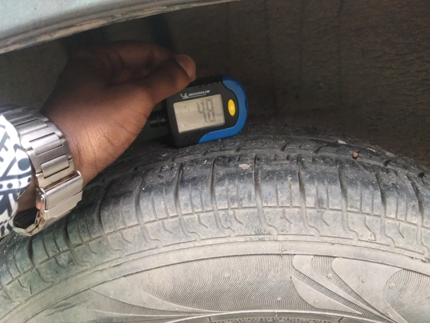 2018 Maruti Dzire VXI, Petrol, Manual, 1,07,943 km, tyre