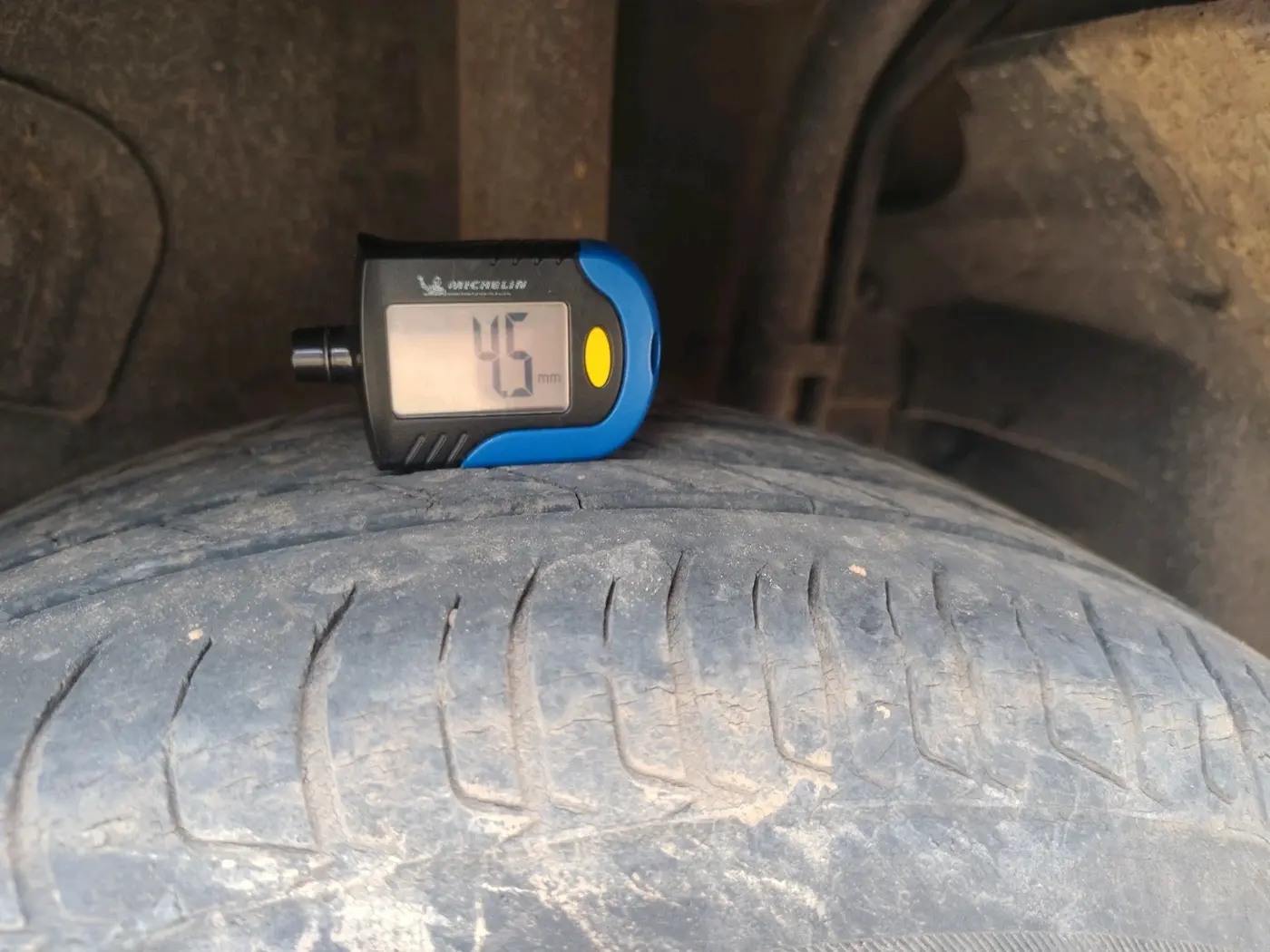 2021 Tata NEXON XZA PLUS DIESEL, Diesel, Automatic, 80,900 km, tyre
