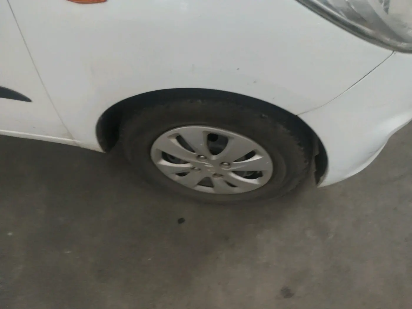 2012 Hyundai i10 ERA 1.1, Petrol, Manual, 77,054 km, tyre